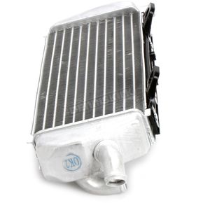 Right OEM Replacement Radiator
