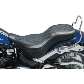 Black Double Helix Stitch Daytripper Seat