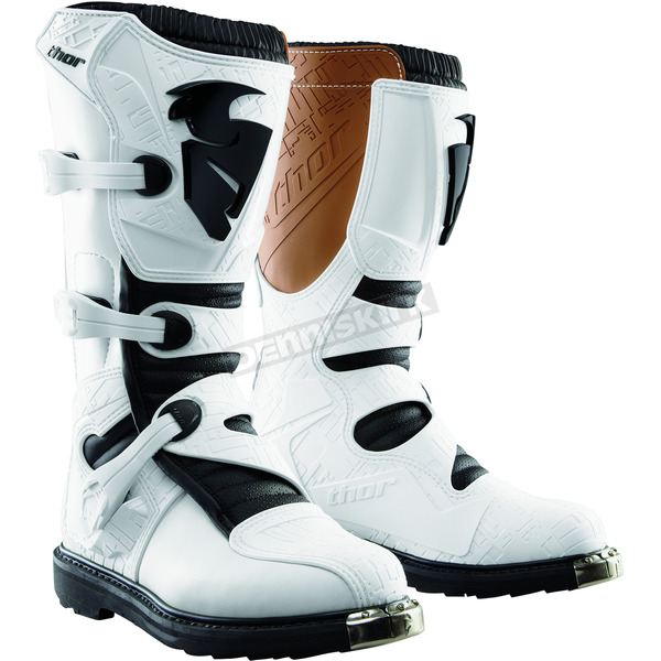 White Blitz CE Boots